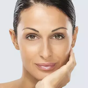 Eliminar arrugas de la frente