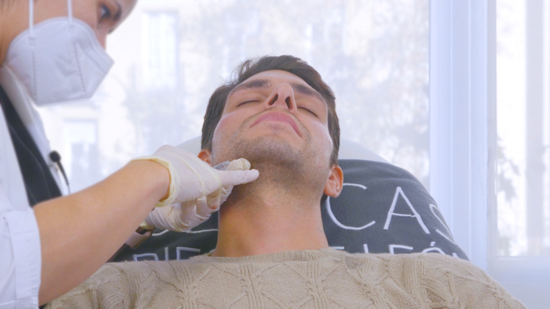 Diego Matamoros prueba nuestro “Efecto Contouring”: ¡Y el resultado es impactante!